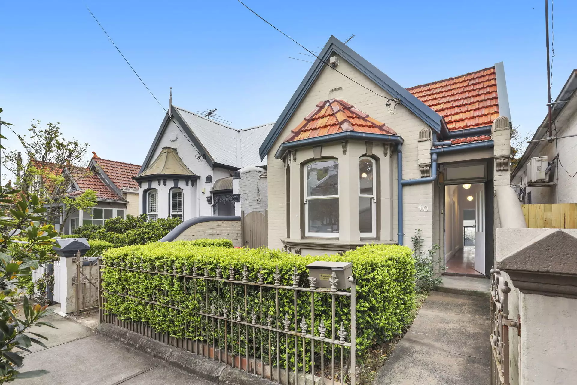 40 Tebbutt Street
