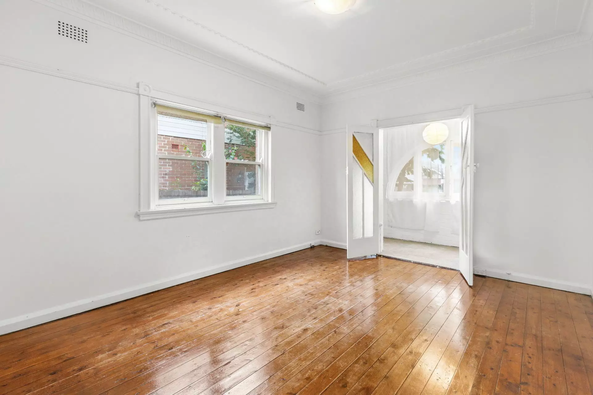 1/8a Oak Street